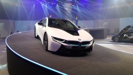 Chevrolet Trailblazer, 2016 Skoda Superb, VW Jetta facelift, 2016 Auto Expo, BMW i8 - IAB Retrospect