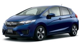 2016 Honda Fit (Honda Jazz) with updated grille debuts on September 25 - Japan