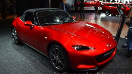 Mazda MX-5 with accessories - Motorshow Focus