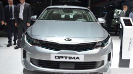 Kia Optima Plug-in Hybrid - Geneva Motor Show Live