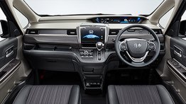 2016 Honda Freed mini MPV's interior images revealed