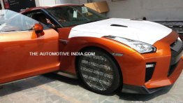 2017 Nissan GT-R arrives at Indian dealership, to launch in November