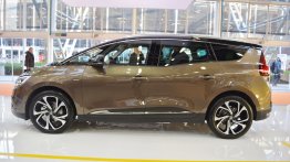 Renault Grand Scenic - Bologna Motor Show Live