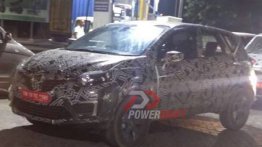 Renault Captur spotted on test with LED DRLs [Update]