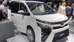 2017 Toyota Voxy - 2017 GIIAS Live