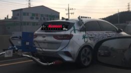 Third-gen 2018 Kia Cee’d's rear exposed in South Korea