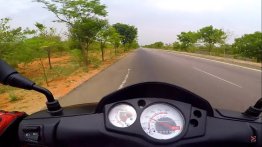 On-board footage captures acceleration and top speed of Aprilia Storm 125 [Video]