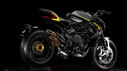 MV Agusta Dragster 800 RR to be launched in India this month - Report