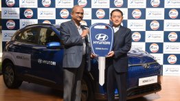 Hyundai Donates Kona Electric to IIT Delhi & Signs MoU for Research