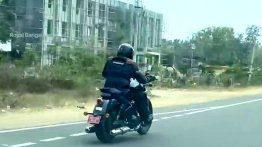 Watch 650cc Royal Enfield Cruiser Coasting at 120-130km/h