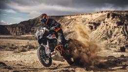 2021 KTM 1290 Super Adventure R with 160bhp/138Nm Breaks Cover