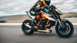 KTM 1290 Super Duke RR Revealed - Has 180hp, Weighs 180kg [Video]