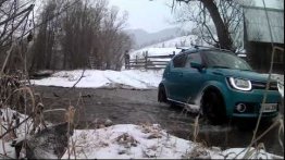 Watch This Suzuki Ignis Effortlessly Cross a Snowy River - Video