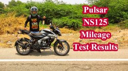 New Bajaj Pulsar NS125 Mileage Test - VIDEO