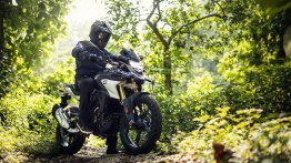 BMW G 310 GS Looks Stunning in New Black Livery, Launched in India