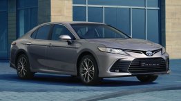 New Toyota Camry Hybrid Goes on Sale in India