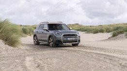 MINI Countryman SE ALL4: Electric and Suitable for Any Terrain