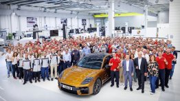 This Porsche Factory Produces its 2 Millionth Car - Panamera Turbo E-Hybrid