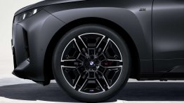BMW Introduces Tire Repair Kit as Standard on Select Models