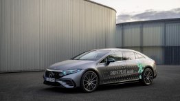 Germany Approves Mercedes-Benz to Test Special Lights for Self-Driving Cars