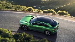 Xiaomi YU7 SUV Debuts with Smart Electrochromic Sunroof by Ambilight