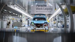 Porsche Leipzig Factory Bags 2025 Automotive Lean Production Award