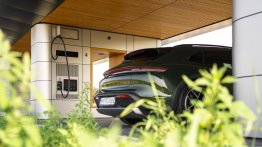 Porsche Expands Charging Network with New Lounge at Evendorf
