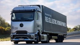 Mercedes-Benz NextGenH2 Truck Revealed Ahead of 2026 Pilot Run