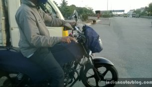 Spied - IAB reader spots reskinned base-model TVS Phoenix 125