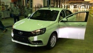 Production Lada Vesta (Hyundai Verna rival) spotted undisguised - Russia