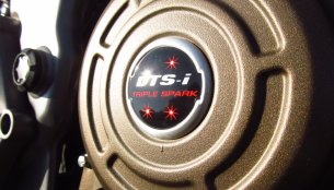 Bajaj working on a 400 cc DOHC engine - Report