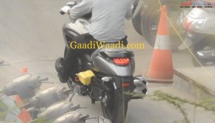 Suzuki Intruder 150 spied on-road for the first time
