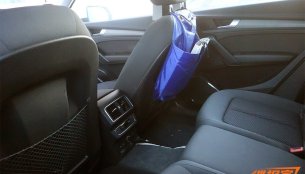 Audi Q5 L (long-wheelbase) interior exposed in spy shots