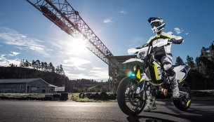 2019 Husqvarna 701 Supermoto And Husqvarna 701 Enduro revealed