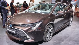 2019 Toyota Corolla Touring Sports - Motorshow Focus