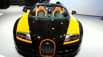 Video - Watch the Bugatti Veyron Grand Sport Vitesse create the world record