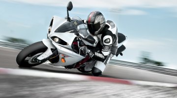 India Yamaha revises the prices of its superbike range