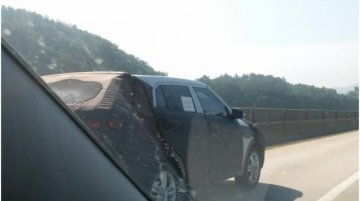 Korea - Hyundai compact SUV continues to test on public roads