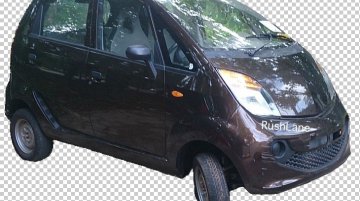 Spyshots - Tata Nano diesel shows off its interior