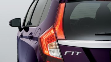 Japan - 2014 Honda Fit (Jazz) bags 62,000 bookings in 1 month!