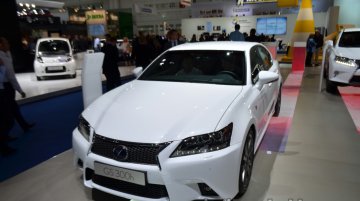 Frankfurt Live - Entry-level Lexus GS 300h arrives