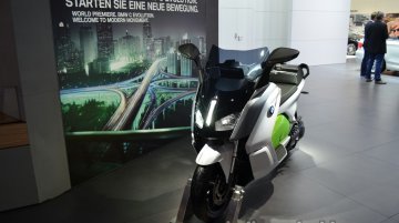 Frankfurt Live - BMW C-Revolution is an i3 on two wheels