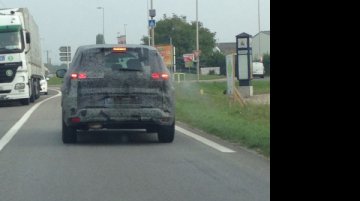 Europe - Next gen Renault Espace begins testing