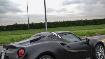 Spied - Alfa Romeo 4C convertible spotted for the first time