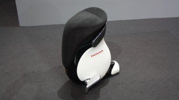 2013 Tokyo Motor Show Live - Honda UNI-CUB Beta