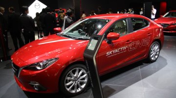 2013 Tokyo Motor Show Live - Mazda3 Hybrid and CNG