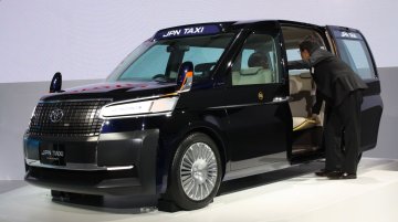 2013 Tokyo Motor Show Live - Toyota JPN Taxi Concept