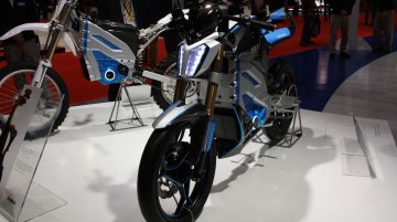 2013 Tokyo Motor Show Live – Yamaha PES1 and PED1