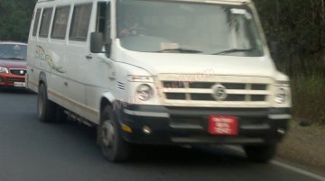 Spied - Force Traveller 26 CNG variant spotted in Pune