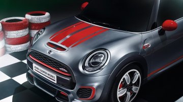 Next-Generation Mini Convertible Spotted in Munich